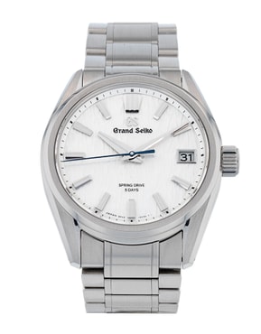Luxury pre-owned watches still within the manufacturer’s warranty